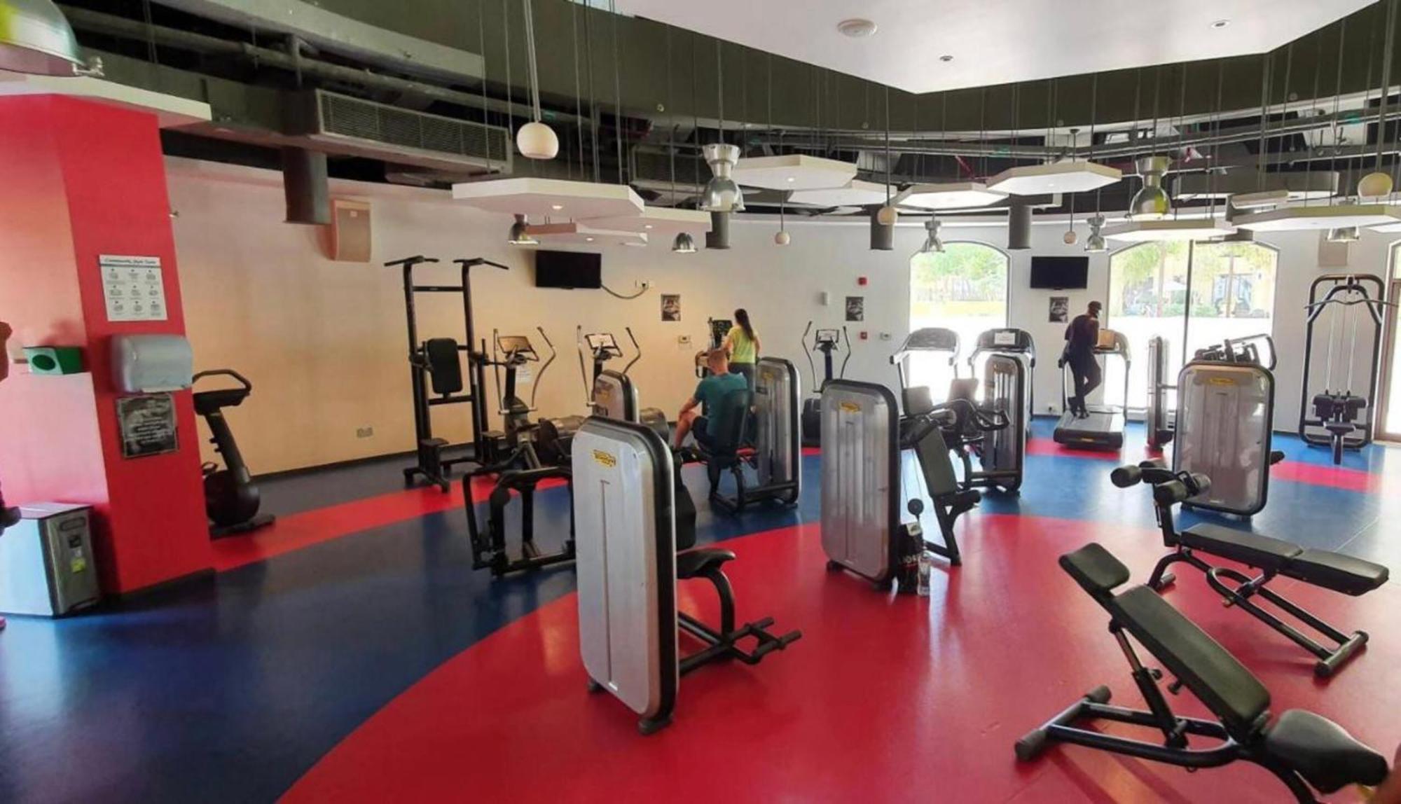 Seaview Beach Hostel Jbr - Walk To Beach - Gym - Pool - Metro Station Dubái Exterior foto